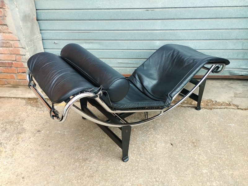 butaca sillon lecorbusier inox piel negra 74x150x47-56 1u